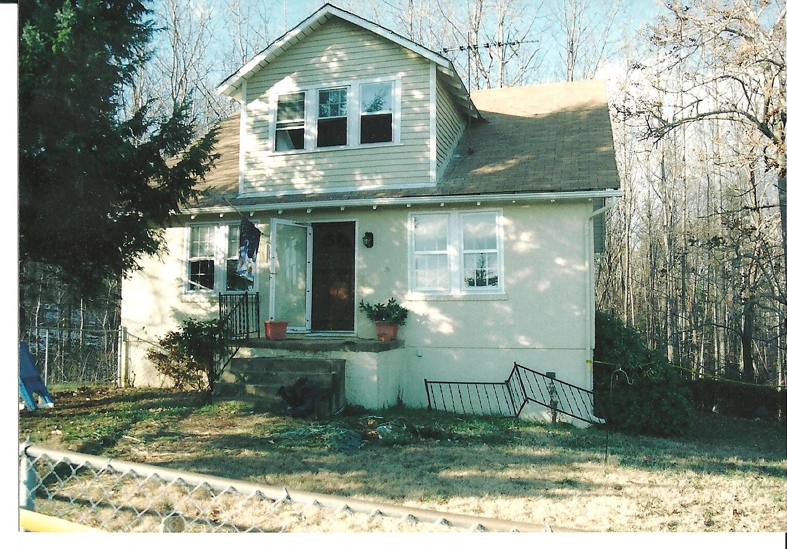 Photo 3 in Case: 0512-0169
